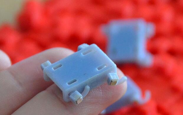 科学家借助3D打印研究微型机器人的步态特征