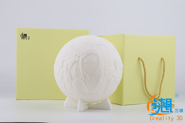 此刻，我也需要一株萱草