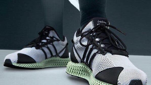 阿迪达斯用3D打印升级其高端运动鞋系列