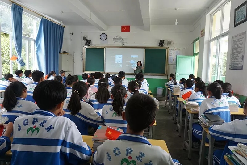 公益助学讲解3D打印机知识 公益助学讲解3D打印机知识