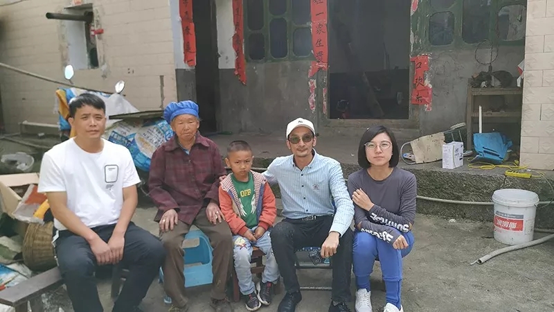 3D打印机公益捐助合影 3D打印机公益捐助合影