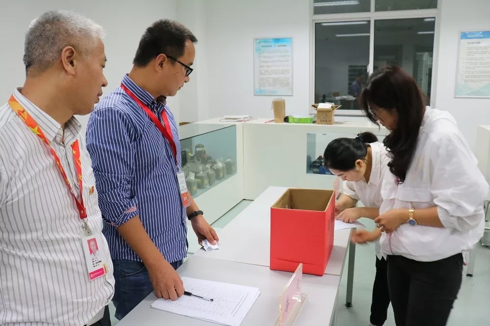 3D打印机比赛前抽签仪式