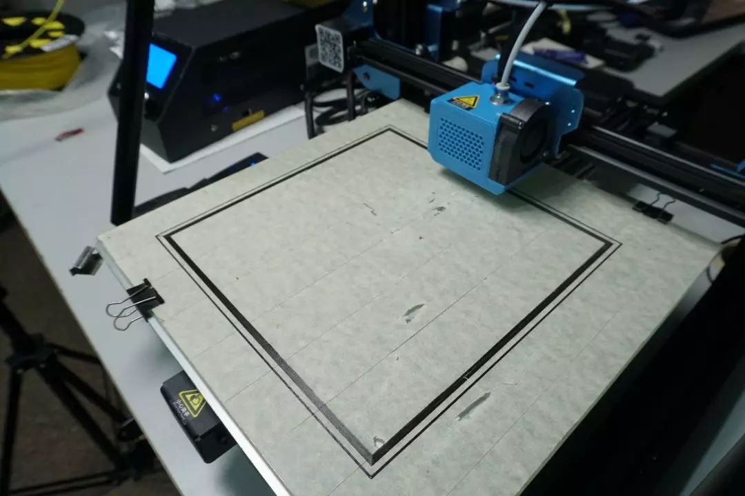 3D打印机美纹纸的玻璃调平测试 3D打印机美纹纸的玻璃调平测试