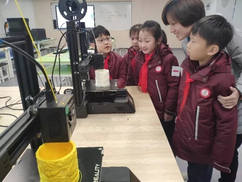 学生提问3D打印机相关知识